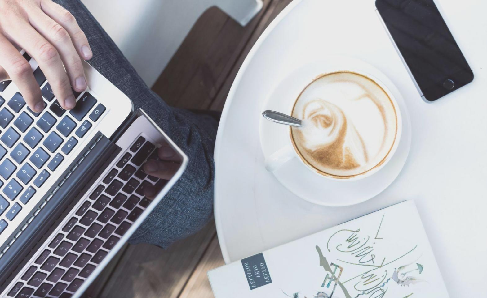 Vista del interior de nuestra oficina en Granada